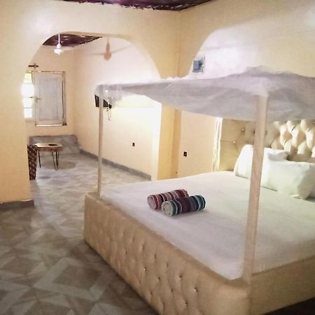 Baba Lao Hotel 马林迪 外观 照片